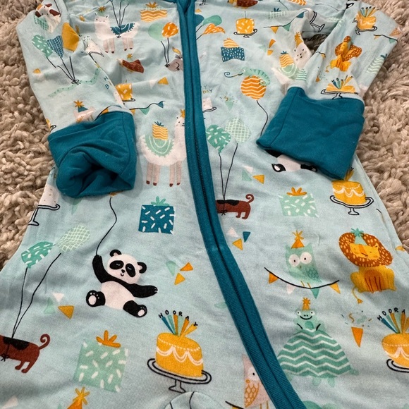 Little sleepies 12-18 months zippy birthday - Picture 2 of 4